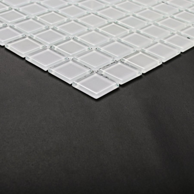 Bonaparte White Glass 30x30x4 (чип 25x25 мм) Мозаика стеклянная